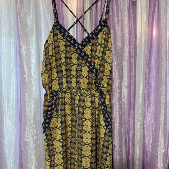 Xhilaration Dresses & Skirts - Multi colored sun dress. Xhilaration Dresses & Skirts - Multi colored sun dress.